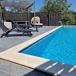 Lella